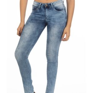 Mid Rise Jeans